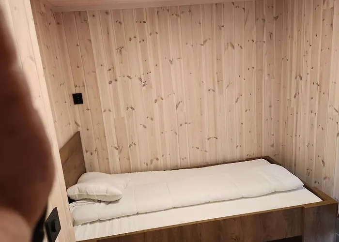 Nyoppført Med Badestamp Levanger