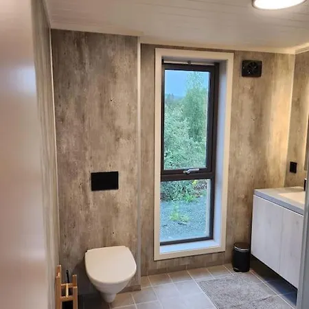 度假居 Nyoppfort Med Mulighet Til A Leie Badestamp *